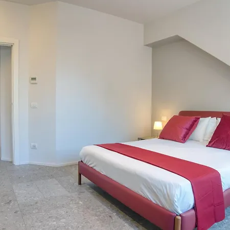 Corso Vittorio Emanuele Stunning Penthouse - Exclusive Living In Lägenhet Milano